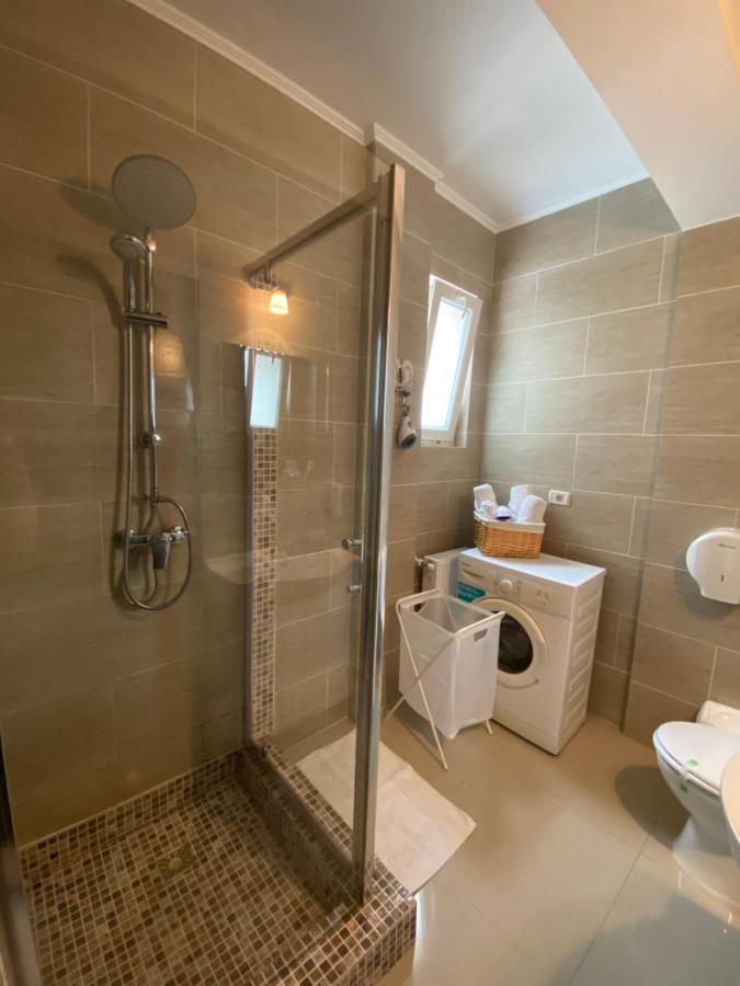 Alex Apartments Navodari Ngoại thất bức ảnh