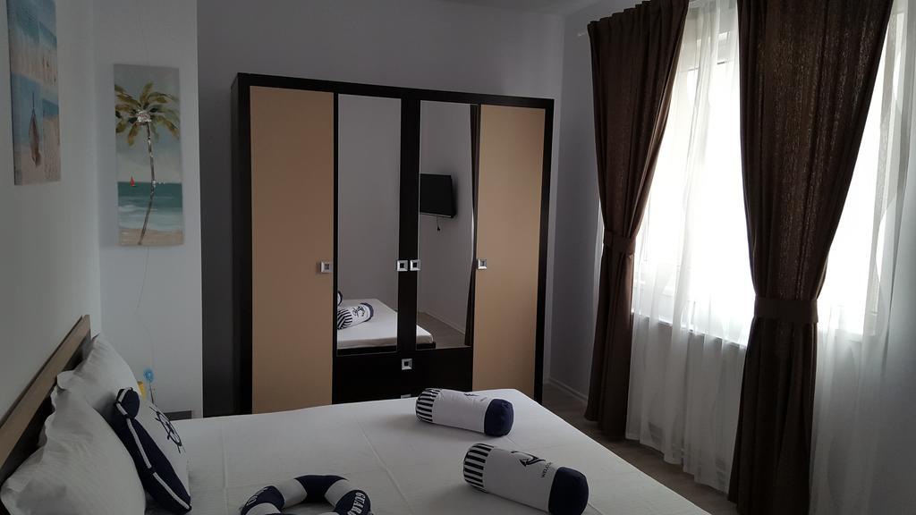 Alex Apartments Navodari Ngoại thất bức ảnh